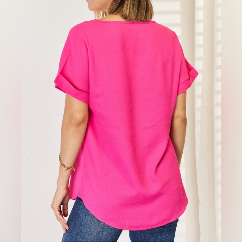 Zenana NWOT Pink Rolled Cuff V Neck Tee Shirt size 1X - Picture 5 of 10